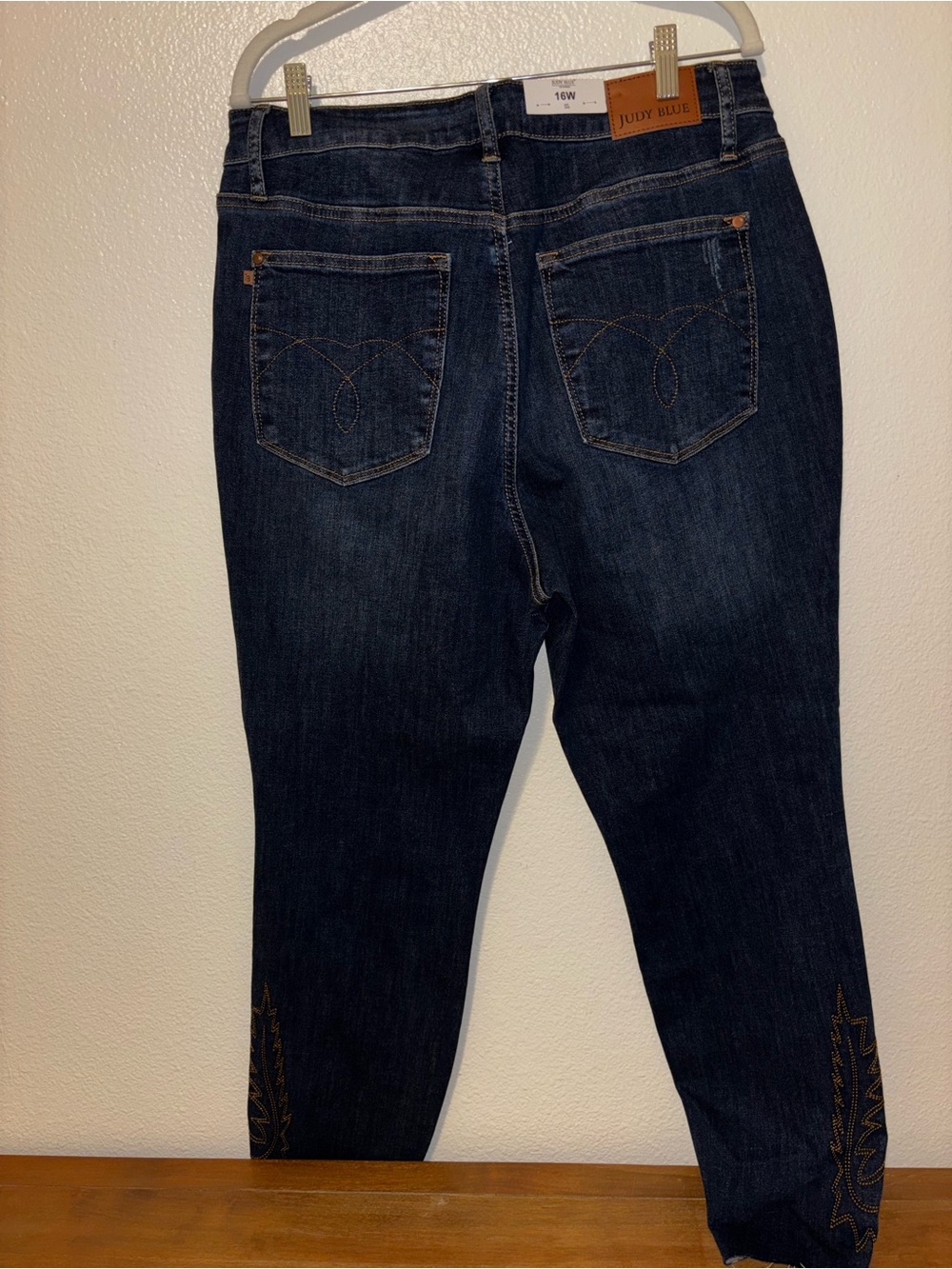 Judy Blue High Waist Western Embroidery Detail Skinny 16W NWT - Picture 9 of 9